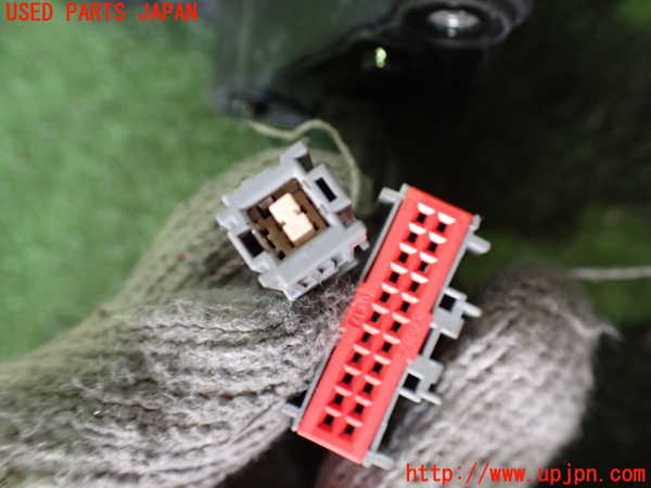 2UPJ-32291210]ジャガー・XE(JA2NA)右ドアミラー 中古_m0004.jpg