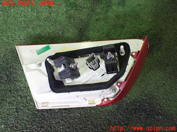 2UPJ-32291550]ジャガー・XE(JA2NA)右リアフィニッシャー 中古_m0003.jpg