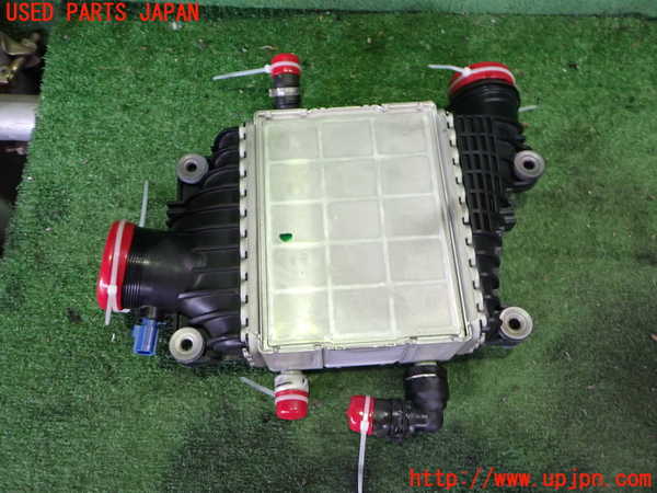 2UPJ-32292451]ジャガー・XE(JA2NA)インタークーラー1 中古_m0001.jpg