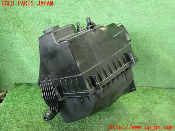 2UPJ-32292560]ジャガー・XE(JA2NA)エアクリーナーボックス 中古_m0002.jpg