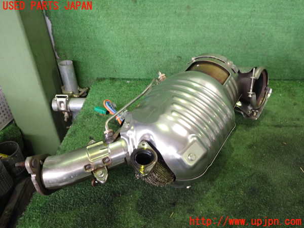 2UPJ-32292661]ジャガー・XE(JA2NA)触媒1 中古_m0002.jpg