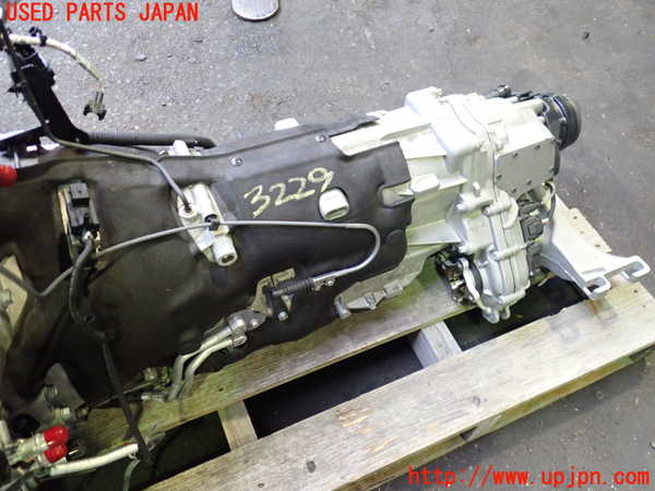 2UPJ-32293010]ジャガー・XE(JA2NA)ミッション AT 204DT 4WD 中古_m0001.jpg