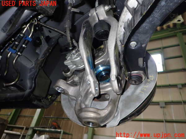 2UPJ-32294295]ジャガー・XE(JA2NA)左フロントナックルハブ 中古_m0001.jpg