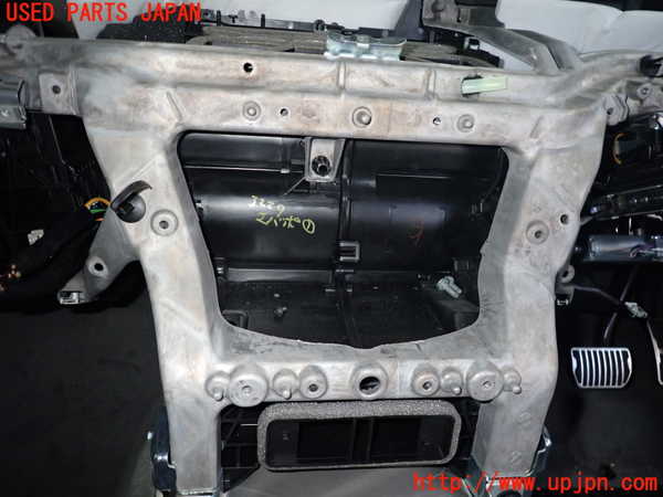 2UPJ-32296081]ジャガー・XE(JA2NA)エバポレーター1 中古_m0002.jpg
