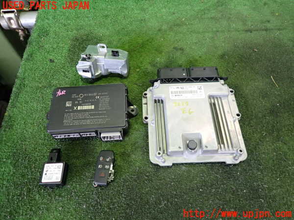 2UPJ-32296110]ジャガー・XE(JA2NA)エンジンコンピューター 中古_m0001.jpg