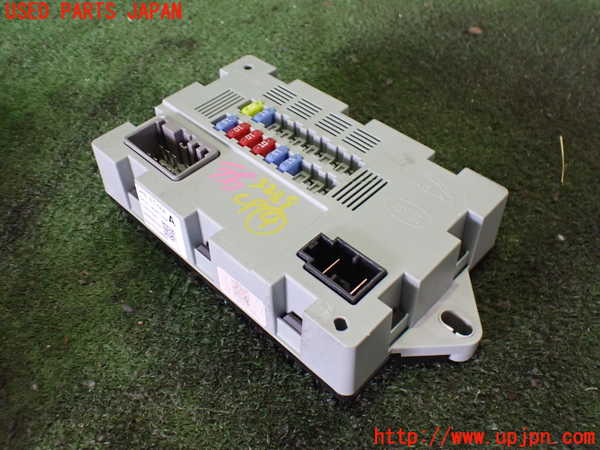 2UPJ-32296149]ジャガー・XE(JA2NA)コンピューター4 中古_m0001.jpg