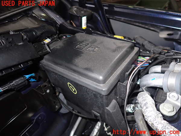 2UPJ-32296742]ジャガー・XE(JA2NA)ヒューズボックス2 中古_m0001.jpg