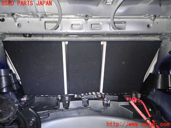 2UPJ-32297385]ジャガー・XE(JA2NA)リアシート 中古_m0005.jpg
