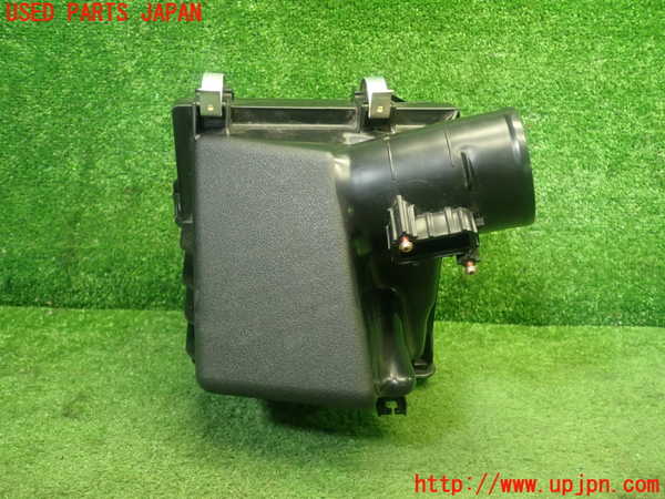 1UPJ-32302560]アクア(AQUA)(MXPK11)エアクリーナーボックス 中古_m0001.jpg