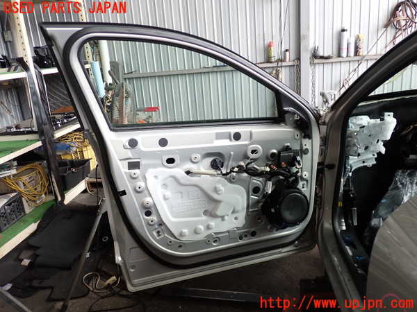 2UPJ-32311260]DSオートモビルズ ・DS 4(D41YH01)左前ドア 中古(43R-011093 M840HT)_m0004.jpg