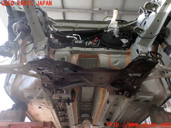 2UPJ-32315285]DSオートモビルズ ・DS 4(D41YH01)フロントメンバー 中古_m0001.jpg