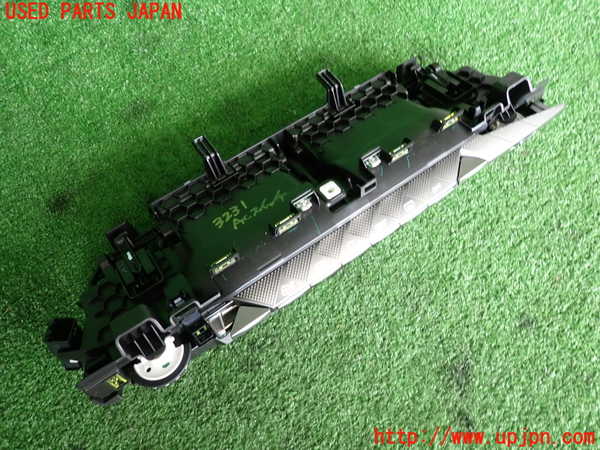 2UPJ-32316066]DSオートモビルズ ・DS 4(D41YH01)エアコンスイッチ1 中古_m0002.jpg