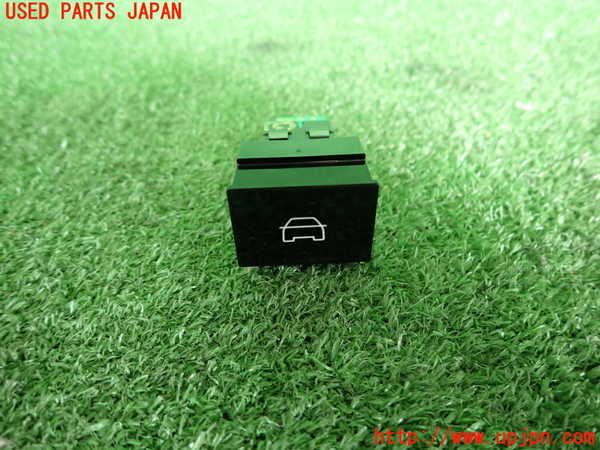 2UPJ-32316310]DSオートモビルズ ・DS 4(D41YH01)スイッチ5 中古_m0001.jpg