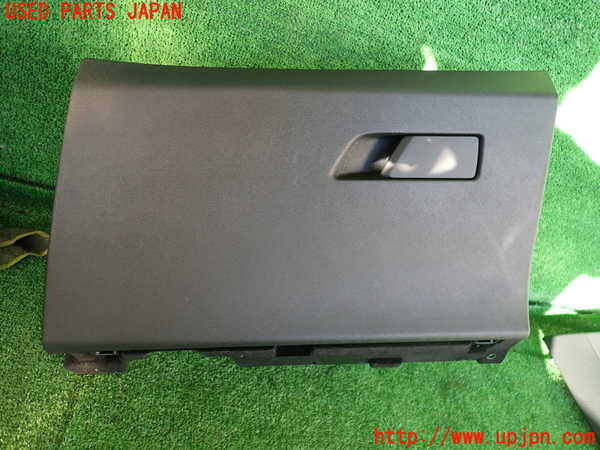 2UPJ-32317516]DSオートモビルズ ・DS 4(D41YH01)グローブボックス1 中古_m0001.jpg