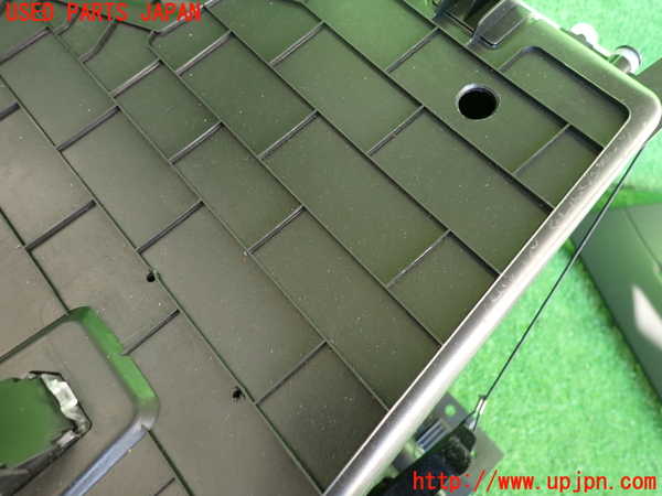 2UPJ-32317516]DSオートモビルズ ・DS 4(D41YH01)グローブボックス1 中古_m0003.jpg