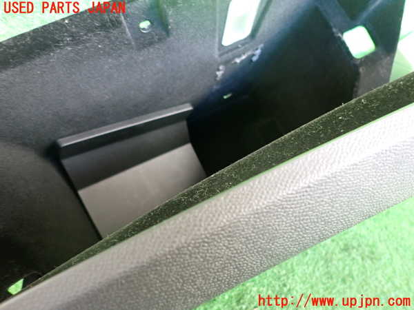 2UPJ-32317516]DSオートモビルズ ・DS 4(D41YH01)グローブボックス1 中古_m0004.jpg