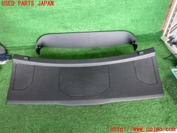 2UPJ-32311578]DSオートモビルズ ・DS 4(D41YH01)バックドア内張り 中古_m0001.jpg