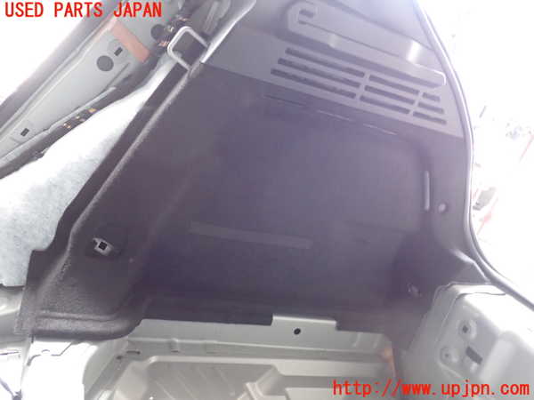 2UPJ-32317675]DSオートモビルズ ・DS 4(D41YH01)右リアピラートリム 中古_m0003.jpg