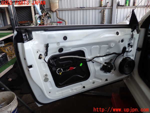 2UPJ-32321260]VW ザ･ビートル(16CPL)左ドア (43R-004582) 中古_m0003.jpg