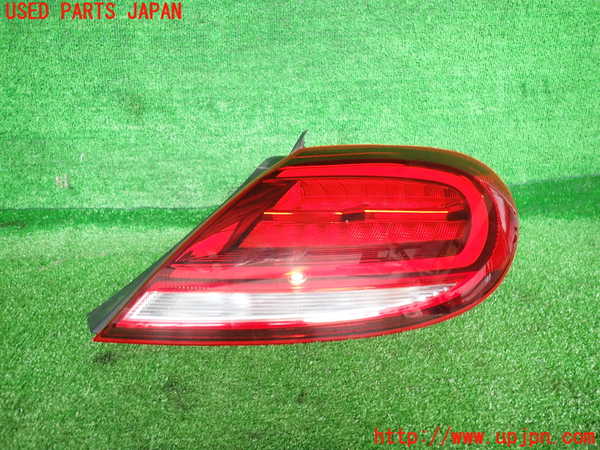 2UPJ-32321530]VW ザ･ビートル(16CPL)右テールランプ 中古_m0001.jpg