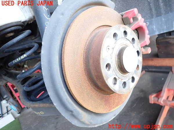 2UPJ-32324300]VW ザ･ビートル(16CPL)右リアナックルハブ 中古_m0002.jpg