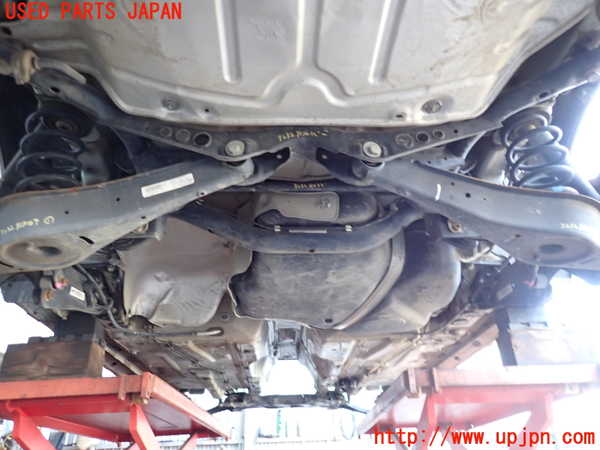 2UPJ-32325295]VW ザ･ビートル(16CPL)リアメンバー 中古_m0001.jpg