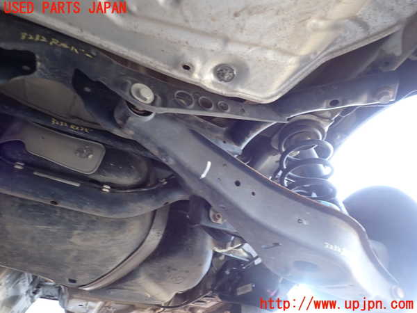 2UPJ-32325295]VW ザ･ビートル(16CPL)リアメンバー 中古_m0002.jpg