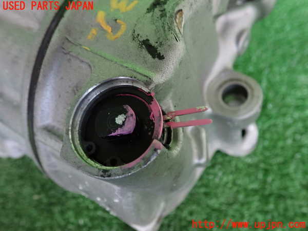 2UPJ-32326025]VW ザ･ビートル(16CPL)エアコンコンプレッサー 中古_m0003.jpg