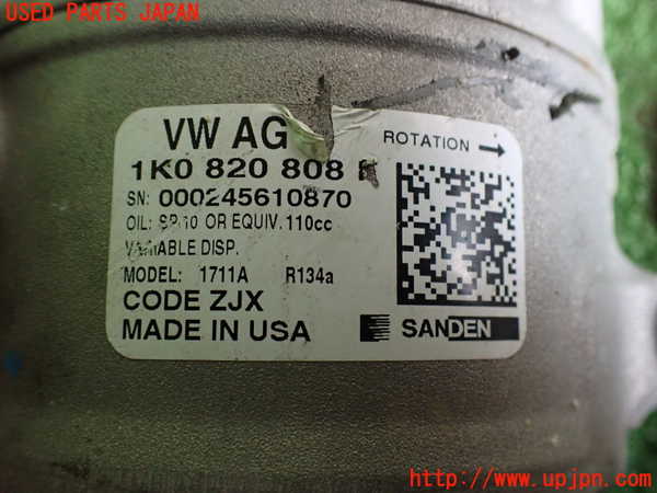2UPJ-32326025]VW ザ･ビートル(16CPL)エアコンコンプレッサー 中古_m0004.jpg