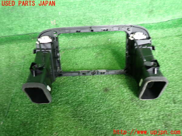 2UPJ-32327526]VW ザ･ビートル(16CPL)エアコン吹き出し口1 (真中) 中古_m0003.jpg