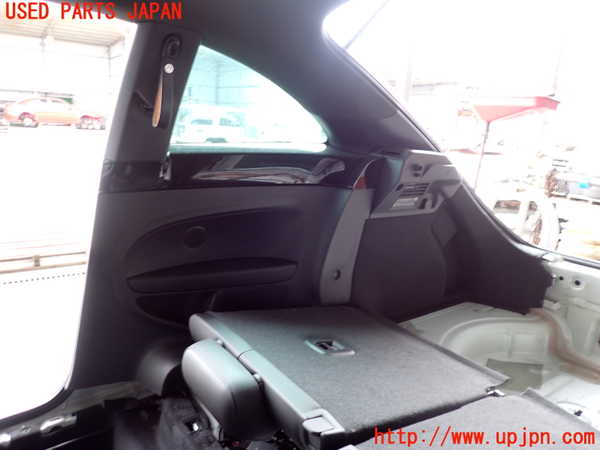 2UPJ-32327675]VW ザ･ビートル(16CPL)右リアピラートリム 中古_m0001.jpg
