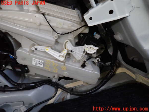 1UPJ-32336082]アルファードハイブリッド(ATH20W)エバポレーター2 (リヤ) 中古_m0003.jpg