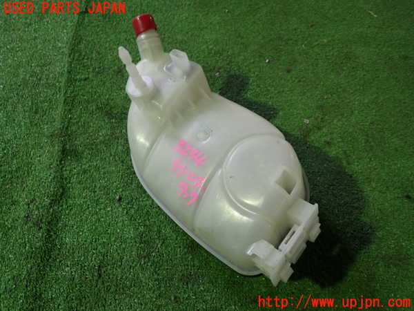 1UPJ-32342410]ベンツ CLA250 4MATIC(117346 C117)ラジエータータンク 中古_m0002.jpg