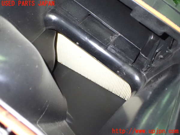1UPJ-32342560]ベンツ CLA250 4MATIC(117346 C117)エアクリーナーボックス 中古_m0004.jpg