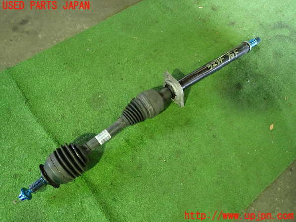 1UPJ-32344010]ベンツ CLA250 4MATIC(117346 C117)右フロントドライブシャフト 中古_m0001.jpg
