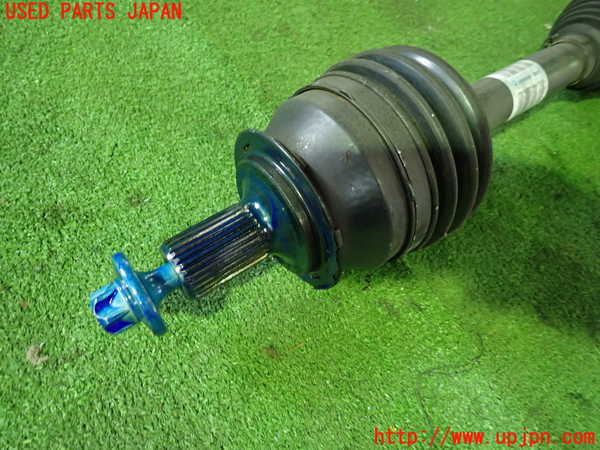 1UPJ-32344010]ベンツ CLA250 4MATIC(117346 C117)右フロントドライブシャフト 中古_m0002.jpg