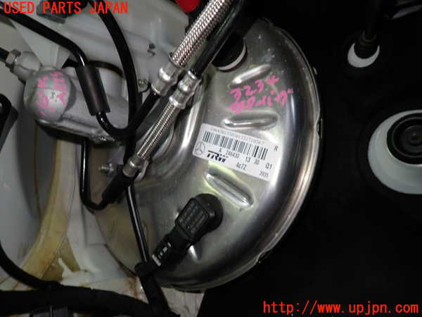 1UPJ-32344055]ベンツ CLA250 4MATIC(117346 C117)ブレーキマスターバック 中古_m0001.jpg