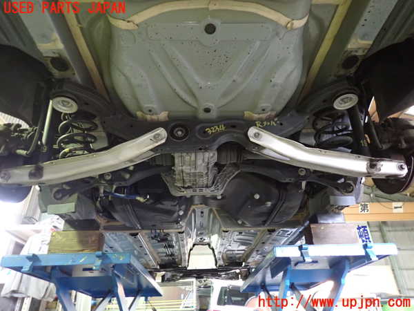 1UPJ-32345295]ベンツ CLA250 4MATIC(117346 C117)リアメンバー 中古_m0001.jpg