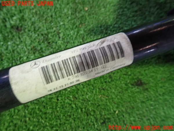 1UPJ-32345440]ベンツ CLA250 4MATIC(117346 C117)フロントスタビライザー 中古_m0004.jpg