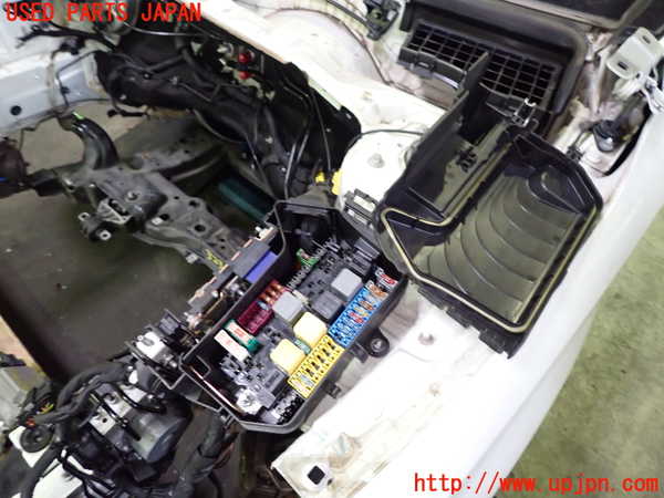 1UPJ-32346741]ベンツ CLA250 4MATIC(117346 C117)ヒューズボックス1 中古_m0002.jpg