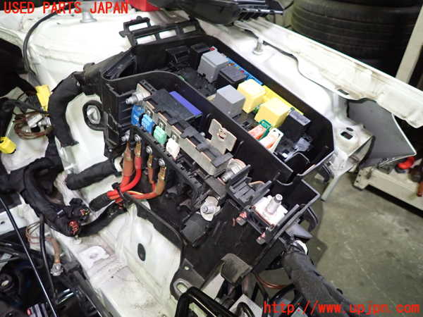1UPJ-32346741]ベンツ CLA250 4MATIC(117346 C117)ヒューズボックス1 中古_m0003.jpg