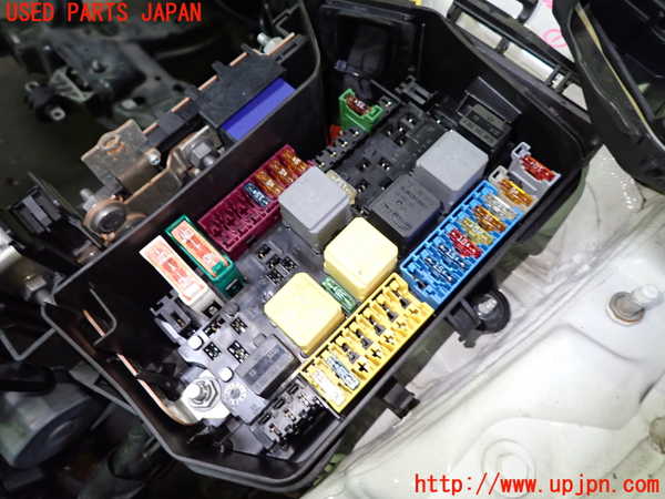 1UPJ-32346741]ベンツ CLA250 4MATIC(117346 C117)ヒューズボックス1 中古_m0004.jpg