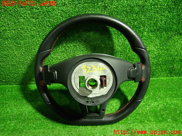 1UPJ-32347855]ベンツ CLA250 4MATIC(117346 C117)ステアリングホイール 中古_m0002.jpg