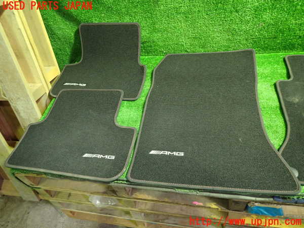 1UPJ-32347800]ベンツ CLA250 4MATIC(117346 C117)フロアマット 中古_m0003.jpg