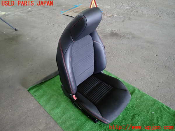 1UPJ-32347065]ベンツ CLA250 4MATIC(117346 C117)助手席シート 中古_m0001.jpg