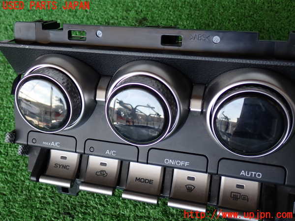 2UPJ-32356066]GR86(BRZ)(ZN8)エアコンスイッチ1 中古_m0002.jpg