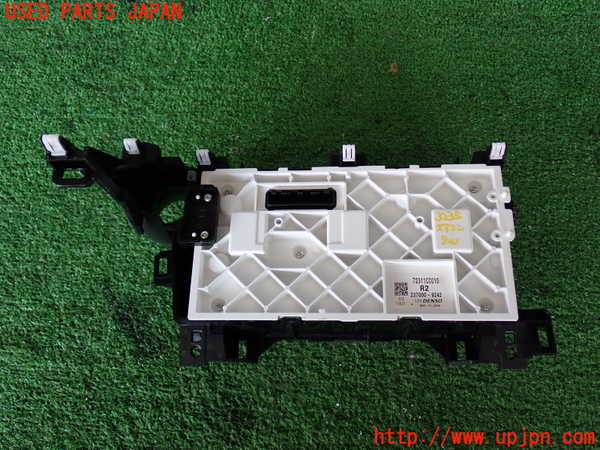2UPJ-32356066]GR86(BRZ)(ZN8)エアコンスイッチ1 中古_m0004.jpg
