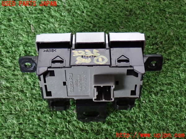 2UPJ-32356306]GR86(BRZ)(ZN8)スイッチ1 (VSC OFF) 中古_m0002.jpg