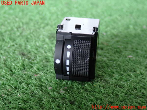 2UPJ-32356308]GR86(BRZ)(ZN8)スイッチ3 (メーター照度) 中古_m0001.jpg