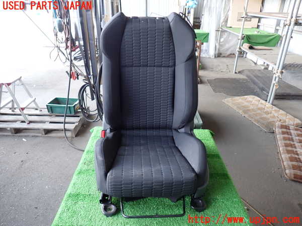 2UPJ-32357065]GR86(BRZ)(ZN8)助手席シート (ジャンク品) 中古_m0001.jpg